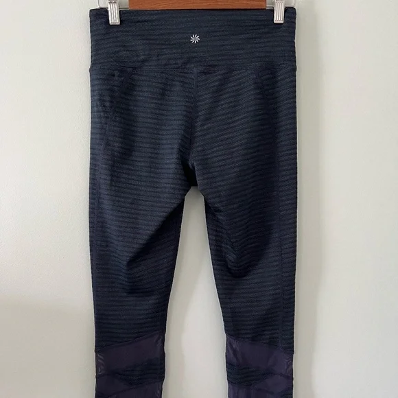 Athleta Mantra Jacquard Crop Yoga Leggings In Navy Blue Size S